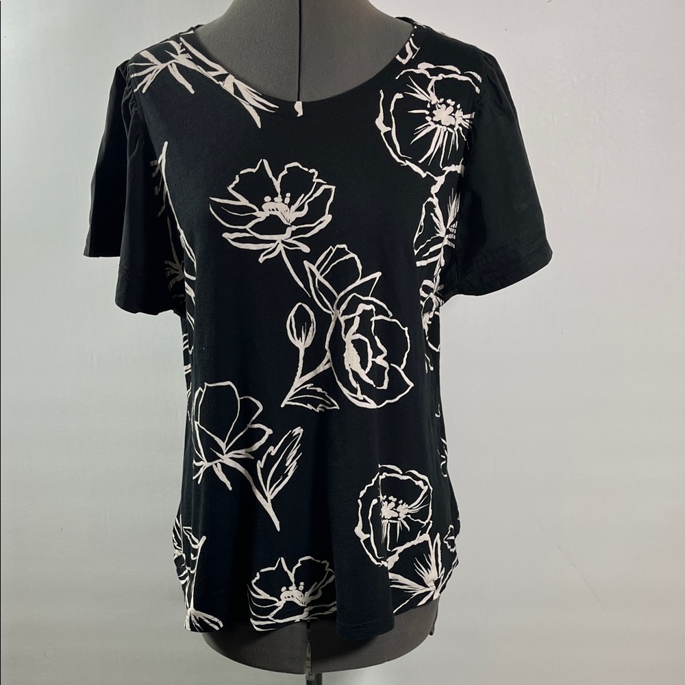 Floral Black and White Women's Top Size Large Short Flare Sleeves Mixed Material